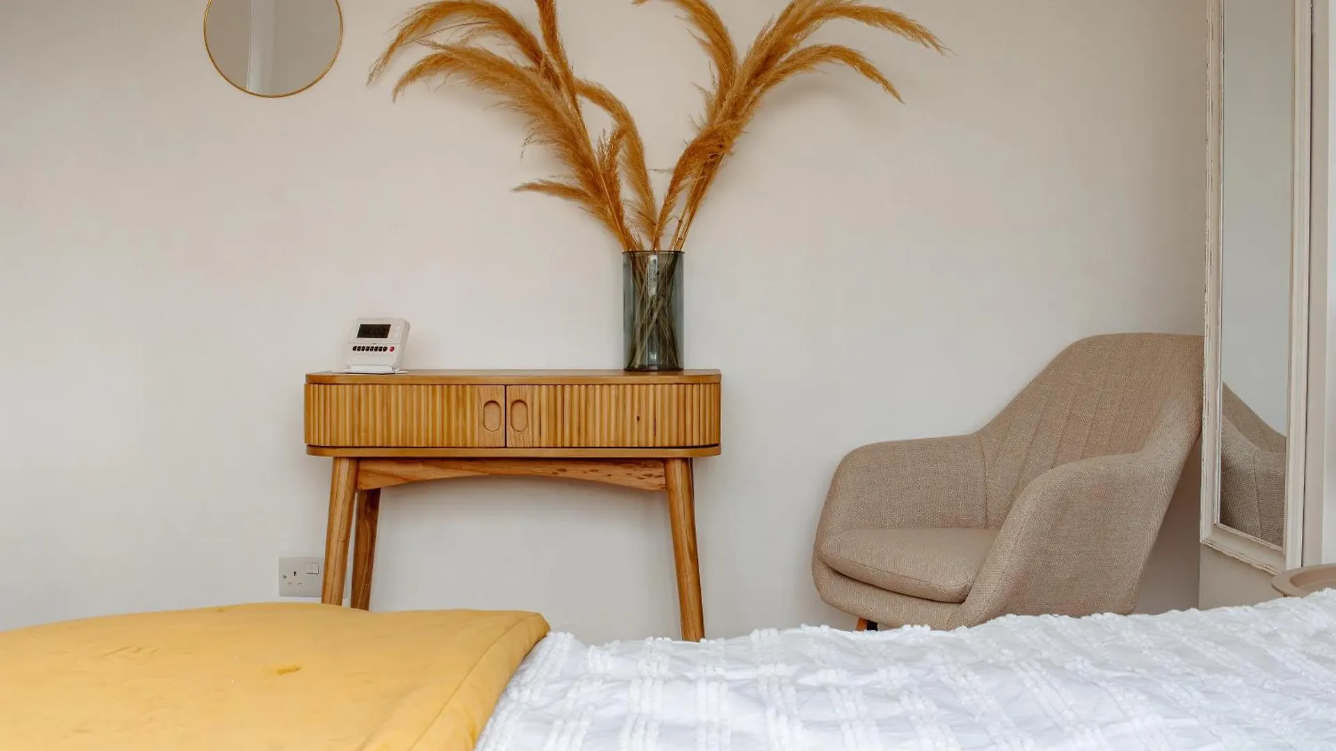 Modern Bright Spacious Home Leeds  Leeds (West Yorkshire)
